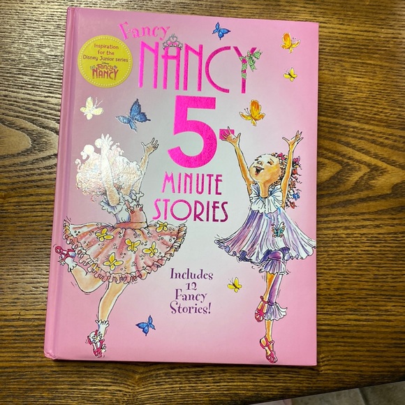 Disney Other - Fancy Nancy 5 Minute stories Book